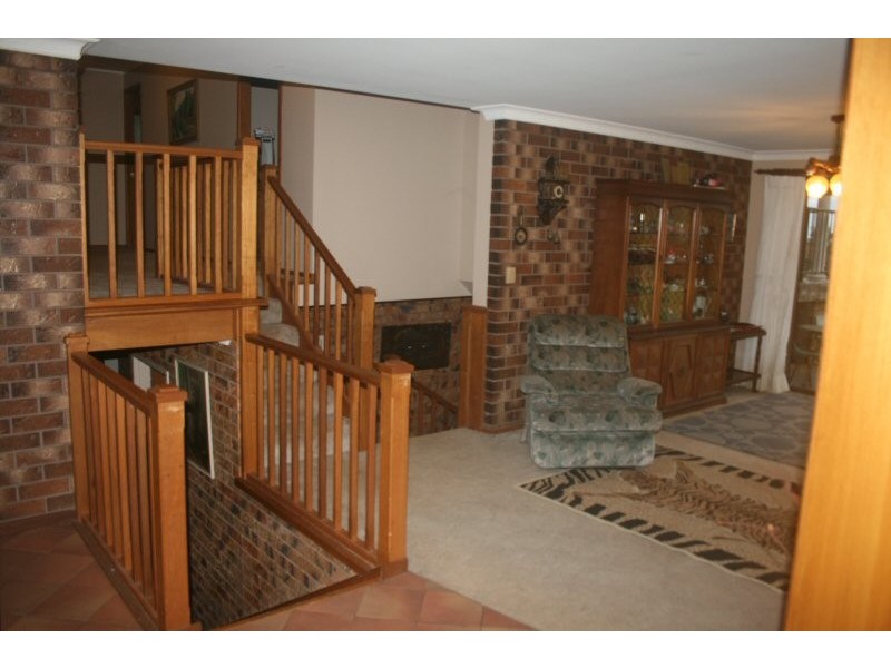 24 Binya Place, Ocean Shores NSW 2483