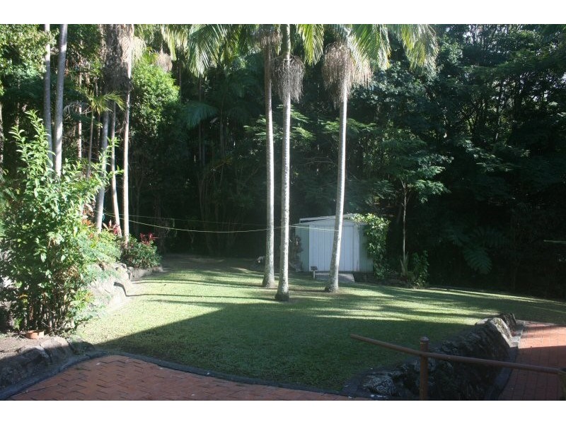 24 Binya Place, Ocean Shores NSW 2483