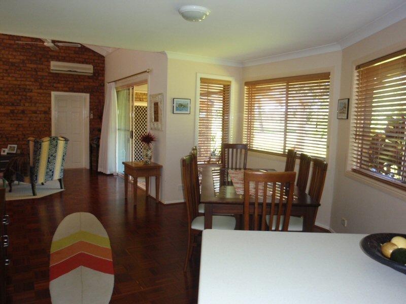 4/10 Balemo Drive, Ocean Shores NSW 2483