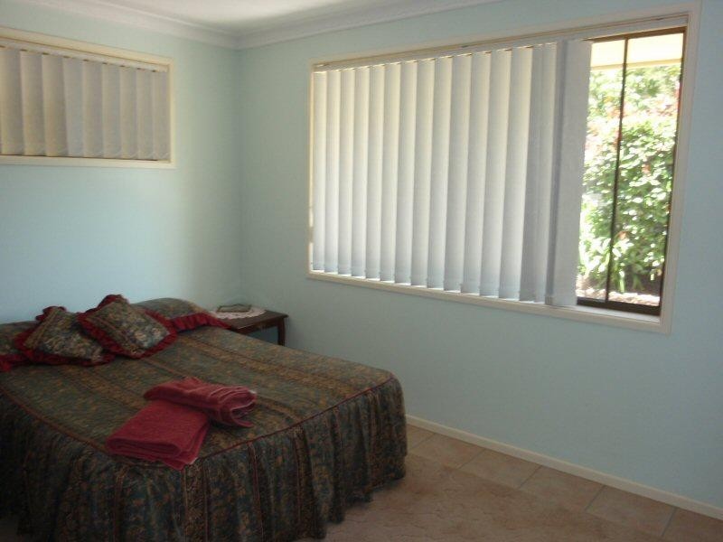 1 Matong Drive, Ocean Shores NSW 2483