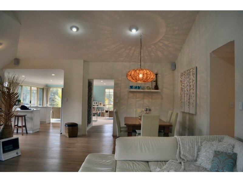 10 Konda Court, Ocean Shores NSW 2483