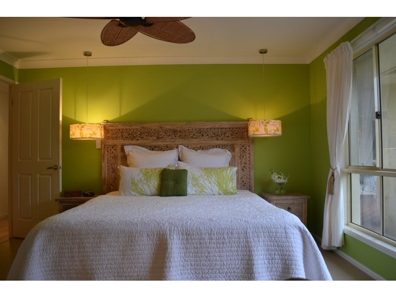 10 Konda Court, Ocean Shores NSW 2483