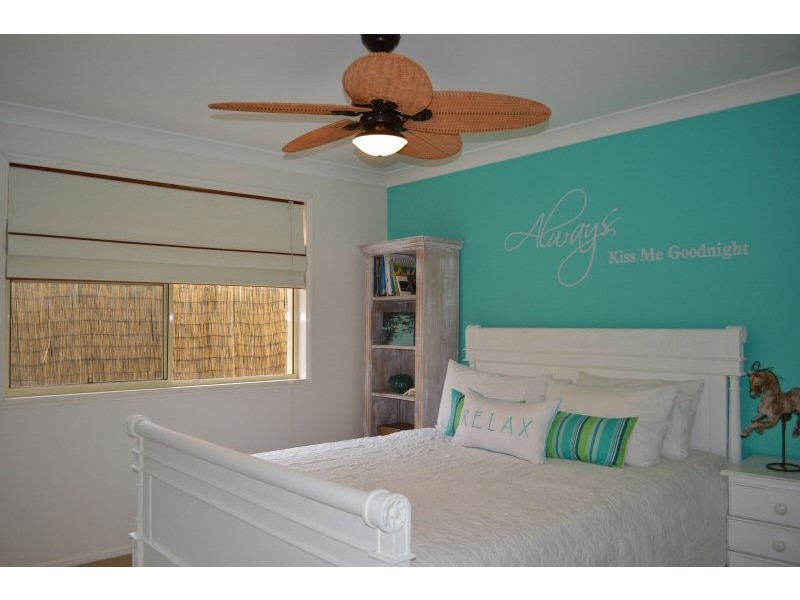 10 Konda Court, Ocean Shores NSW 2483