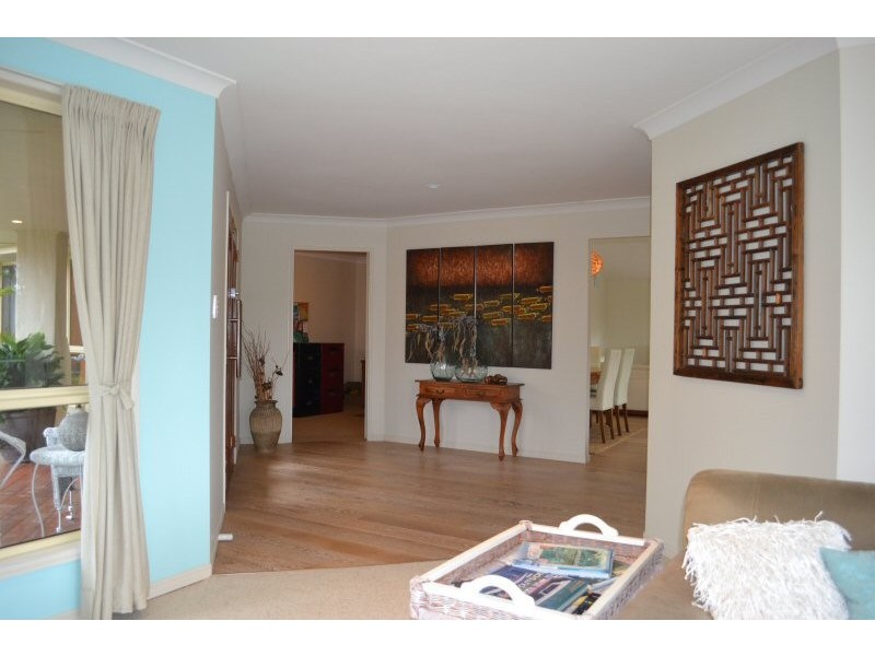 10 Konda Court, Ocean Shores NSW 2483