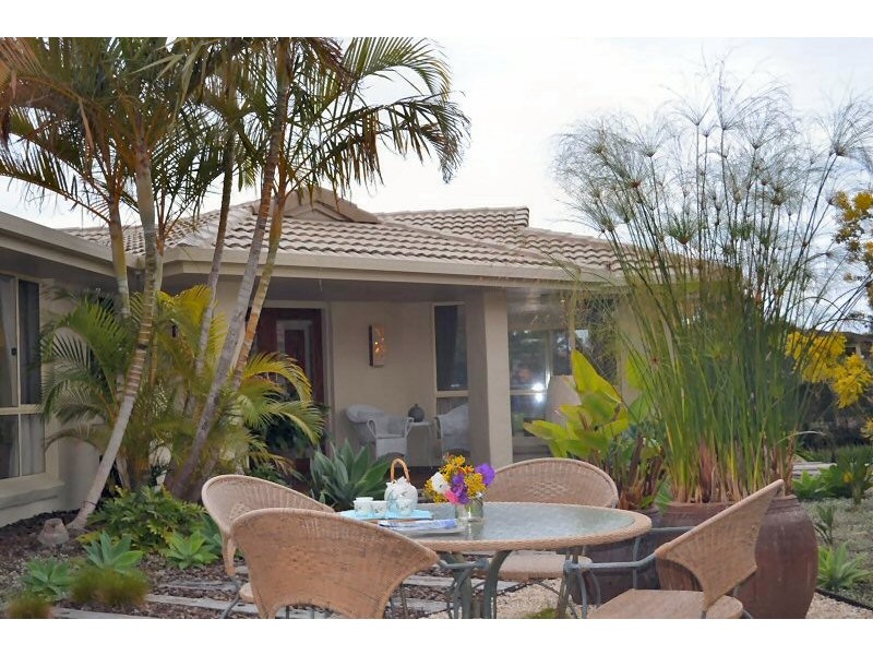 10 Konda Court, Ocean Shores NSW 2483