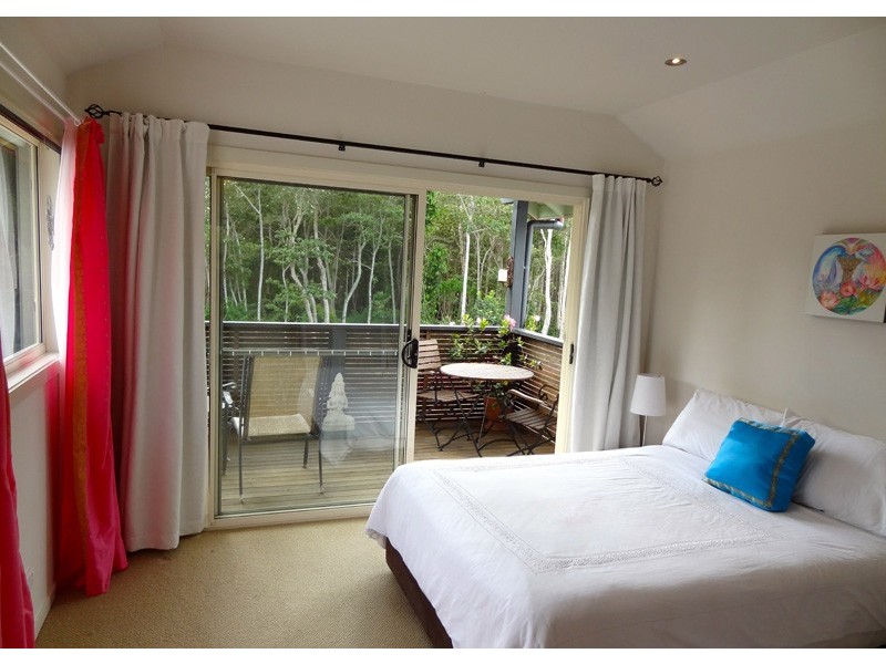 38 Mia Court, Ocean Shores NSW 2483