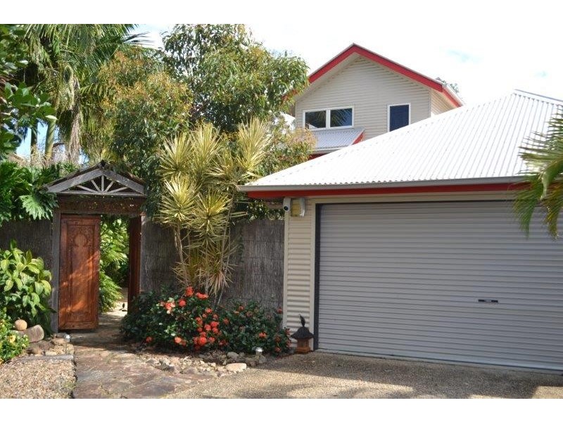 38 Mia Court, Ocean Shores NSW 2483