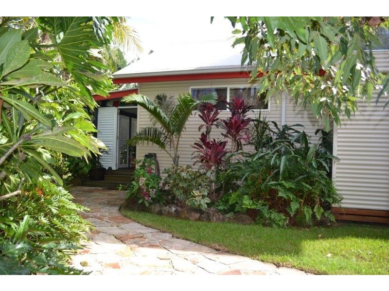 38 Mia Court, Ocean Shores NSW 2483