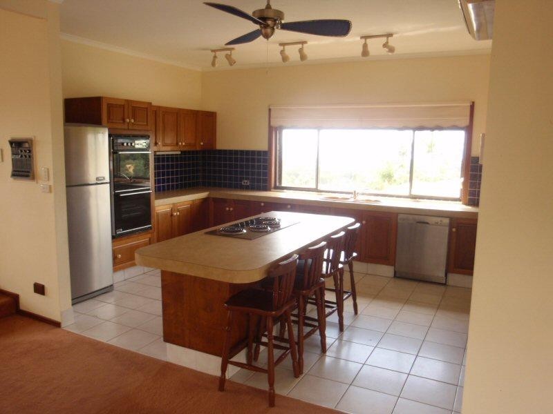 34 Warrambool Road, Ocean Shores NSW 2483