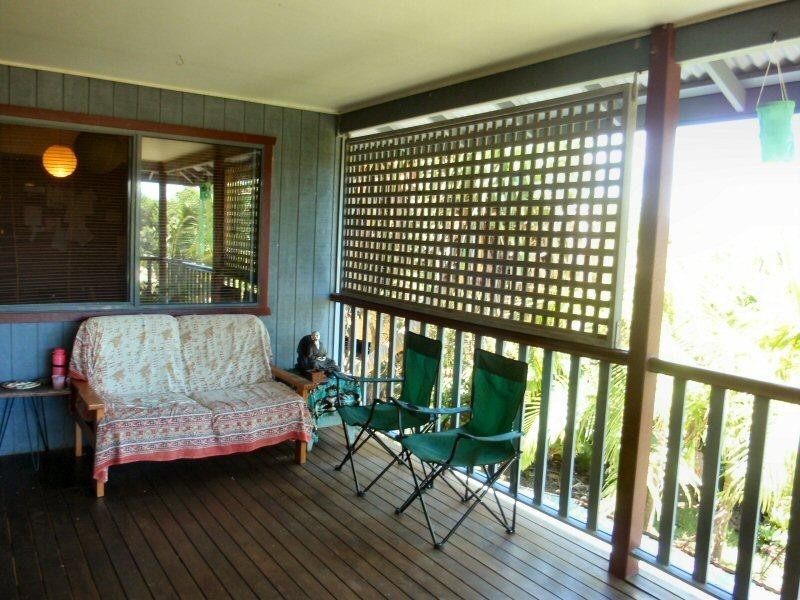 8 Matong Drive, Ocean Shores NSW 2483