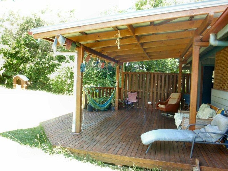 8 Matong Drive, Ocean Shores NSW 2483