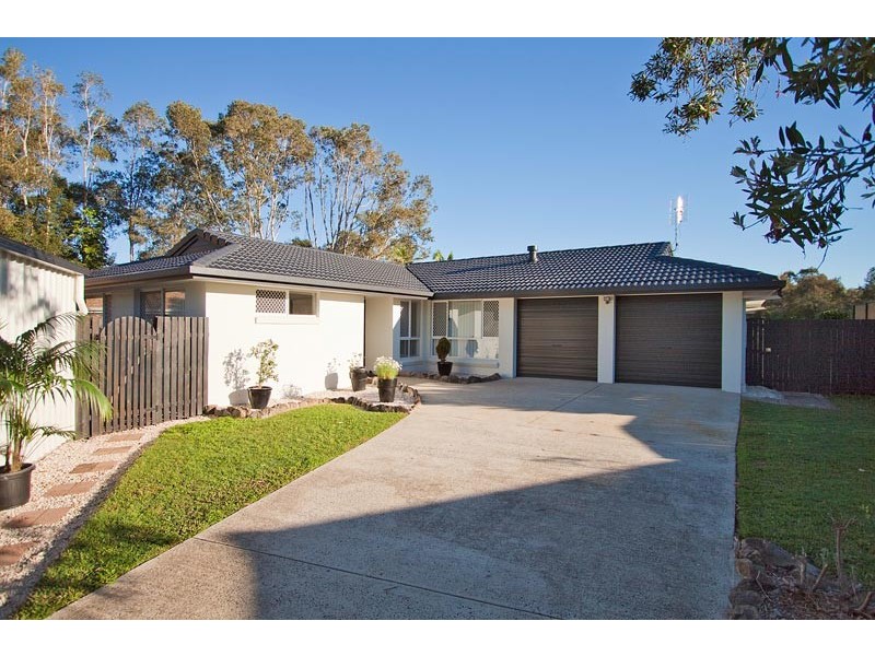 24 Berrimbillah Court, Ocean Shores NSW 2483