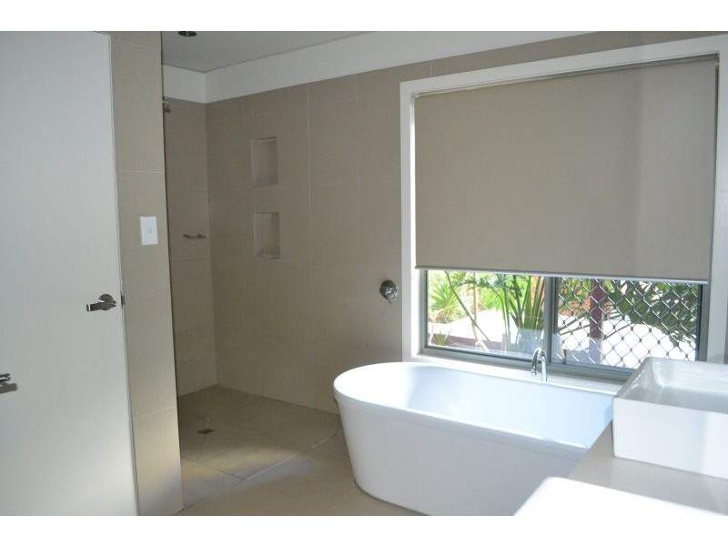 9 PACIFIC ESPLANADE, South Golden Beach NSW 2483