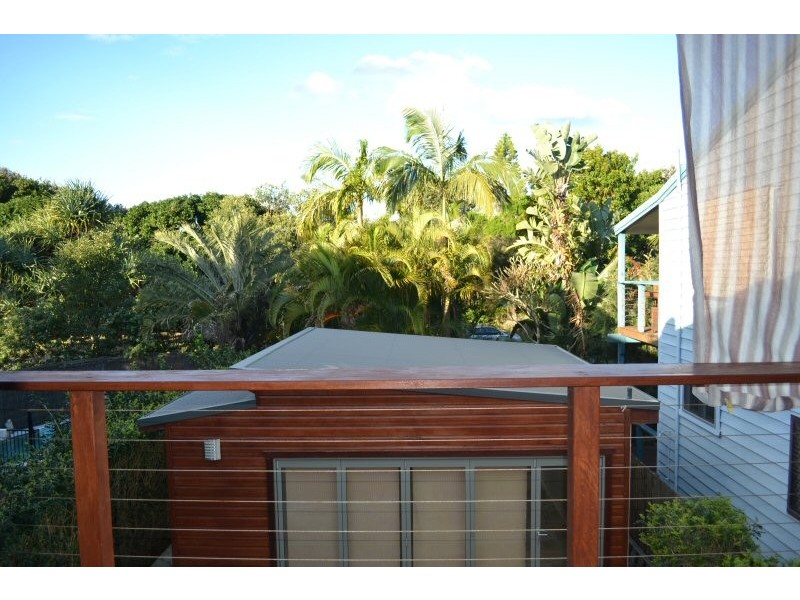 9 PACIFIC ESPLANADE, South Golden Beach NSW 2483
