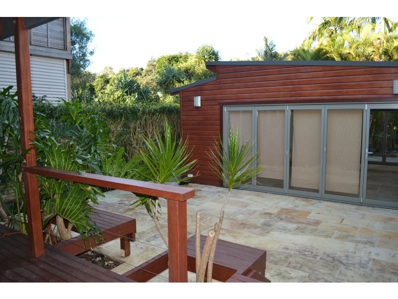 9 PACIFIC ESPLANADE, South Golden Beach NSW 2483