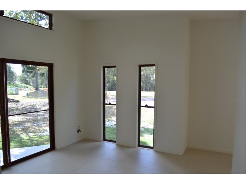 1/2 Gahwang Court, Ocean Shores NSW 2483