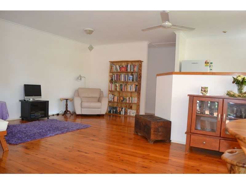 20 Mundurra Avenue, Ocean Shores NSW 2483