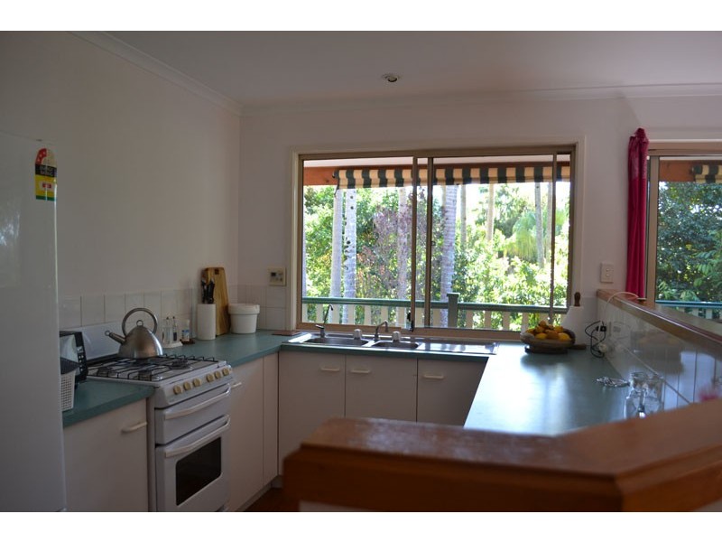 20 Mundurra Avenue, Ocean Shores NSW 2483