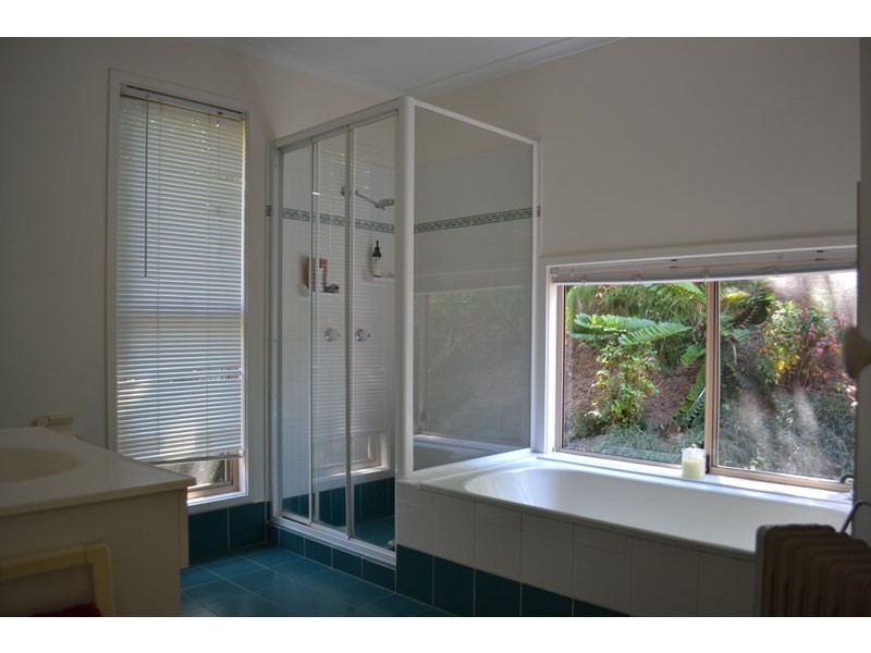 20 Mundurra Avenue, Ocean Shores NSW 2483