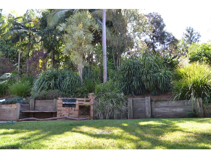 20 Mundurra Avenue, Ocean Shores NSW 2483