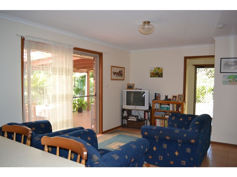 24 Banool Circuit, Ocean Shores NSW 2483