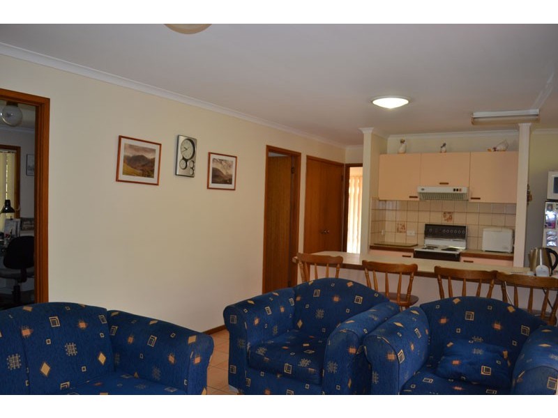 24 Banool Circuit, Ocean Shores NSW 2483