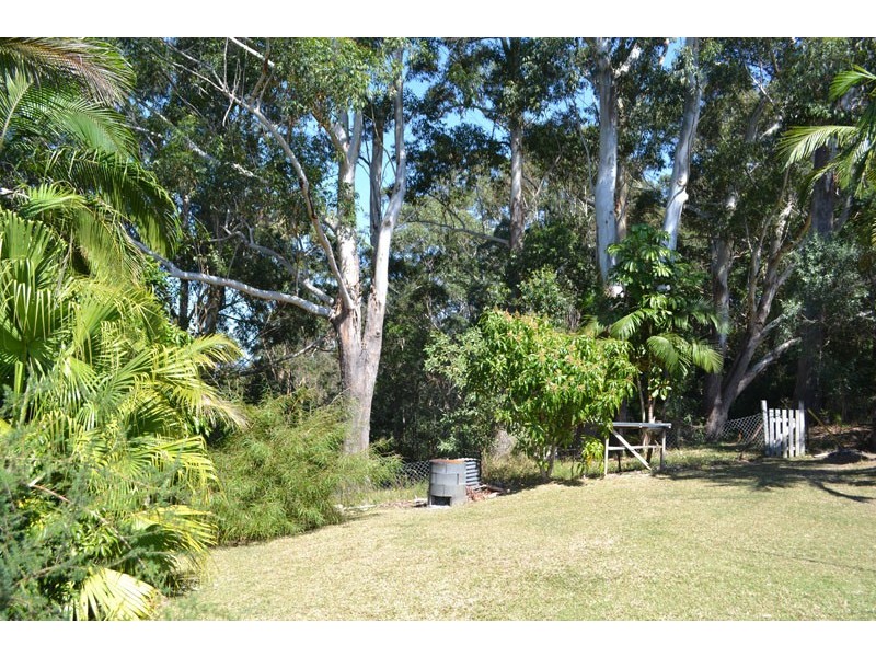 24 Banool Circuit, Ocean Shores NSW 2483