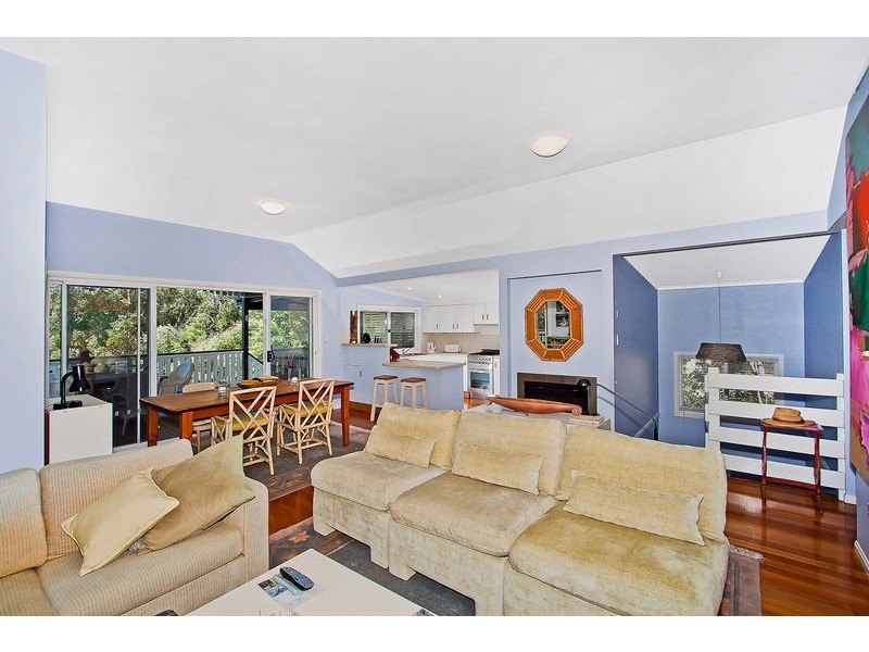 17 The Esplanade, New Brighton NSW 2483