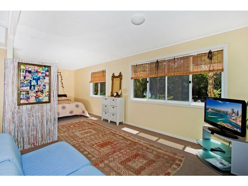 17 The Esplanade, New Brighton NSW 2483