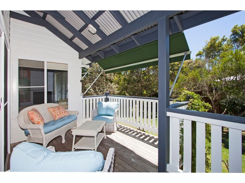 17 The Esplanade, New Brighton NSW 2483