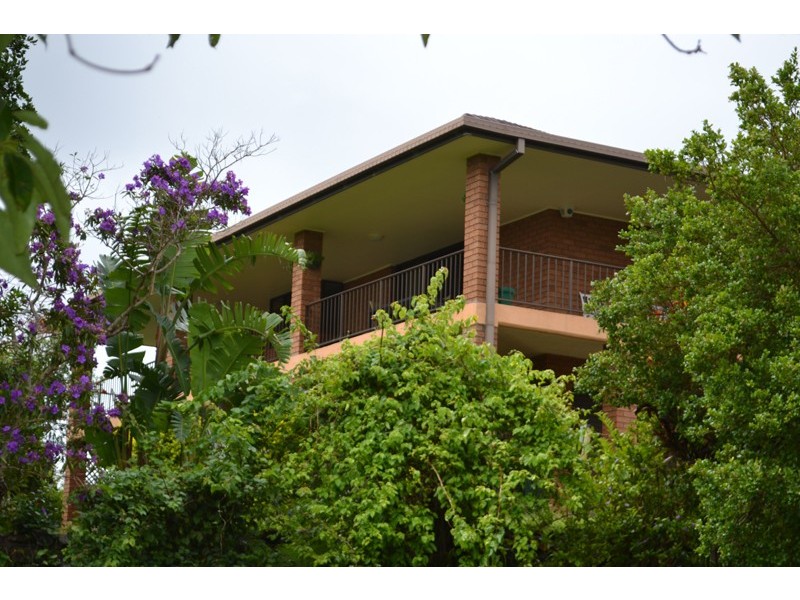 2 Bulgoon Crescent, Ocean Shores NSW 2483