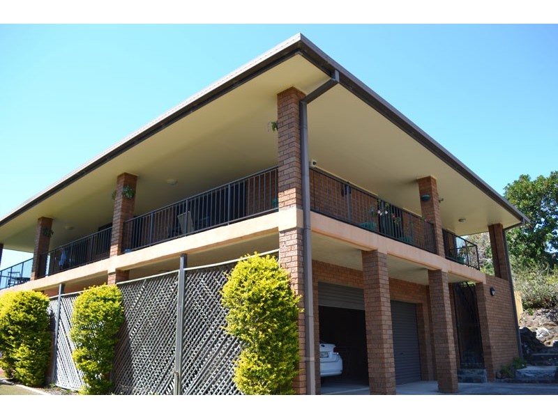 2 Bulgoon Crescent, Ocean Shores NSW 2483