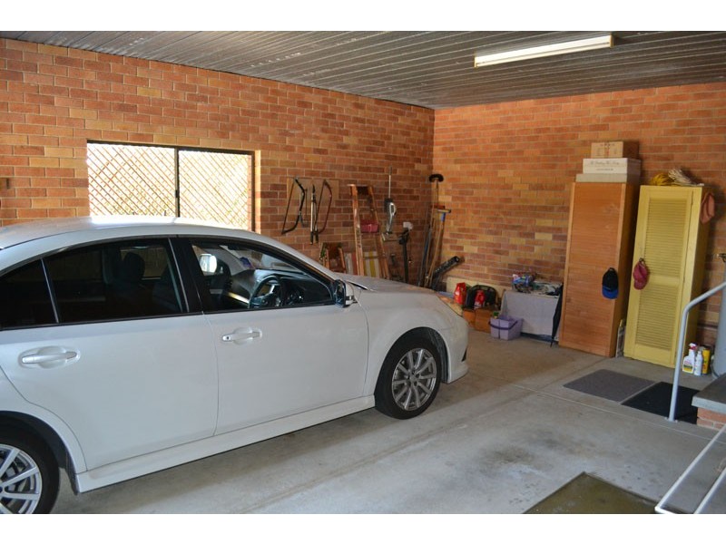 2 Bulgoon Crescent, Ocean Shores NSW 2483