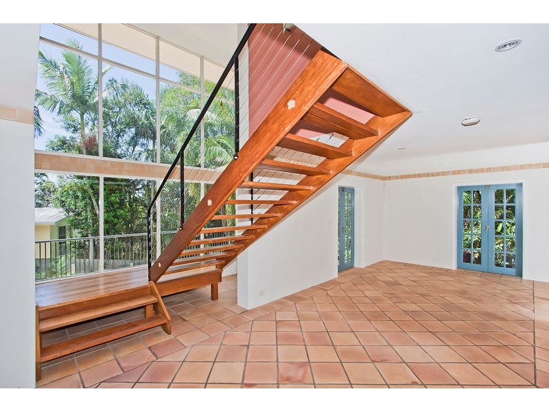 7 Binya Place, Ocean Shores NSW 2483