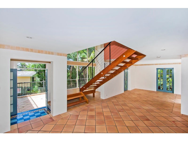 7 Binya Place, Ocean Shores NSW 2483