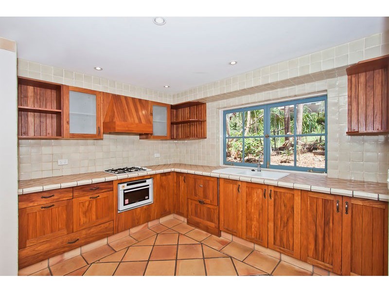 7 Binya Place, Ocean Shores NSW 2483