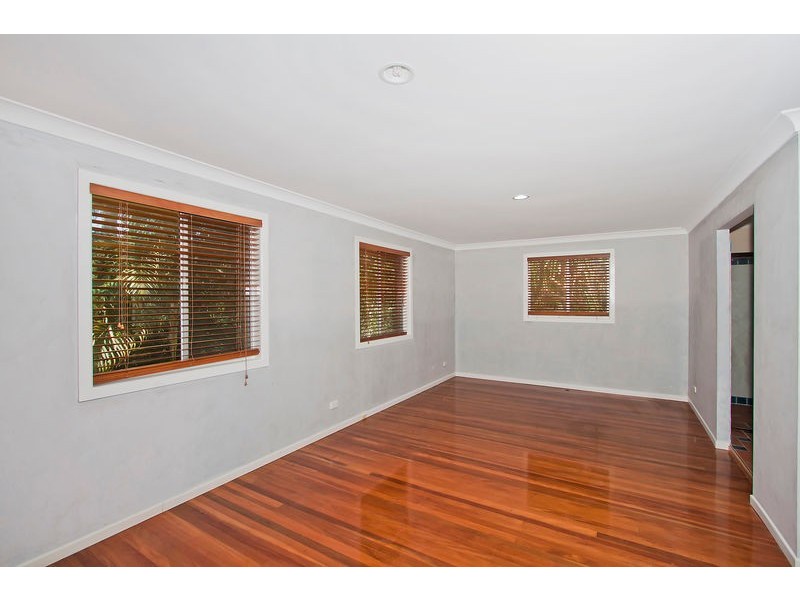 7 Binya Place, Ocean Shores NSW 2483