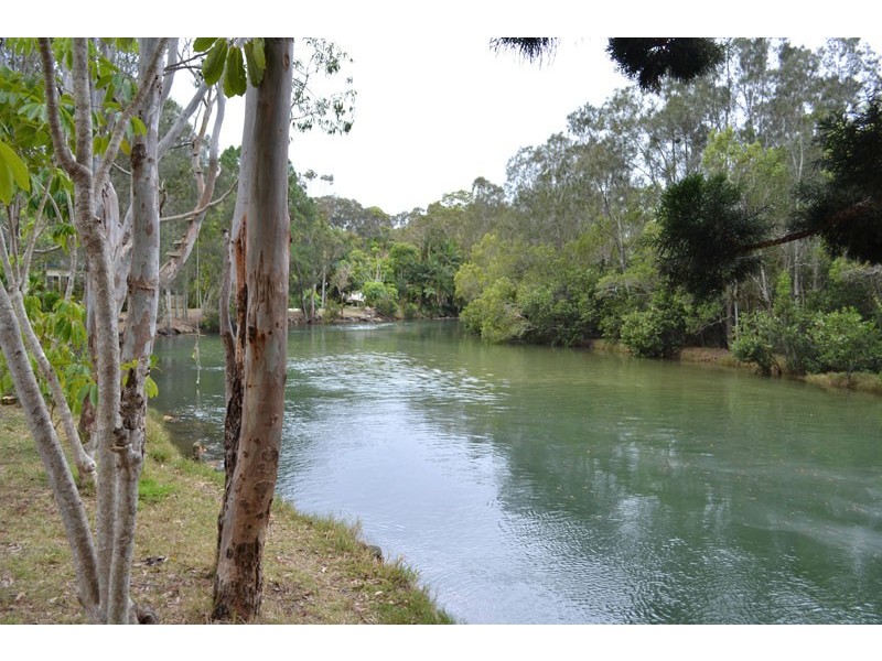 18 Casons Lane, New Brighton NSW 2483