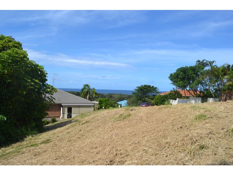 7 Wirruna Avenue, Ocean Shores NSW 2483