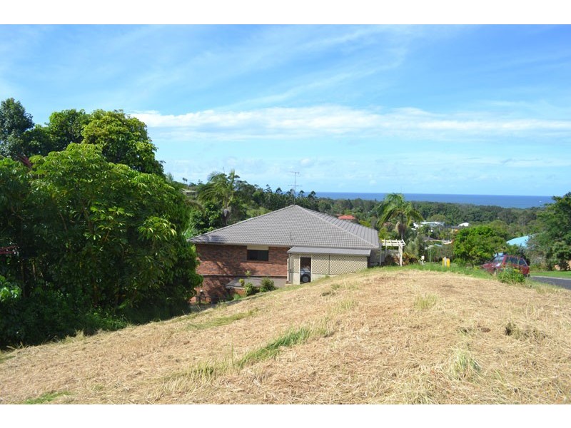 7 Wirruna Avenue, Ocean Shores NSW 2483