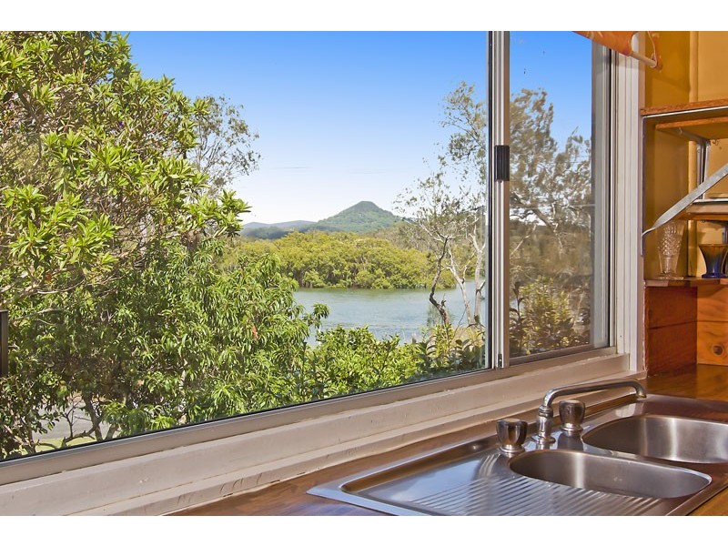 6 Riverside Crescent, Brunswick Heads NSW 2483