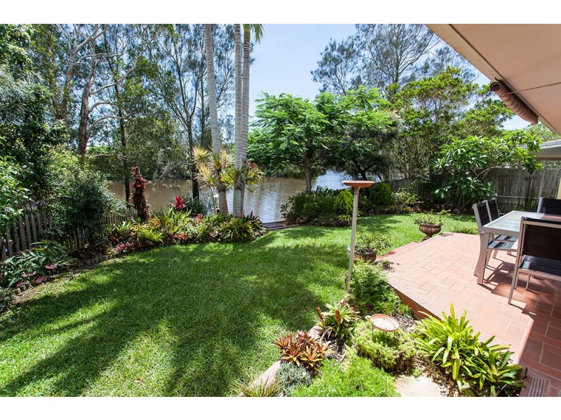 8 Larelar Court, Ocean Shores NSW 2483