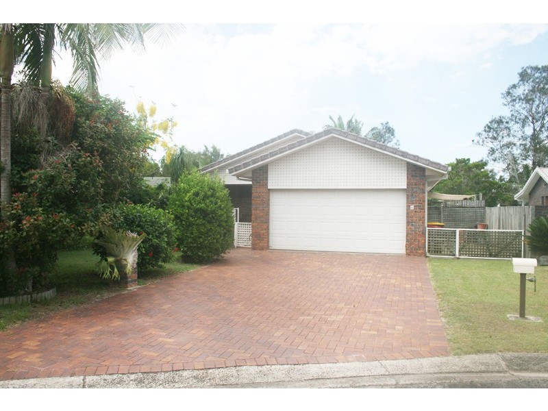 8 Larelar Court, Ocean Shores NSW 2483