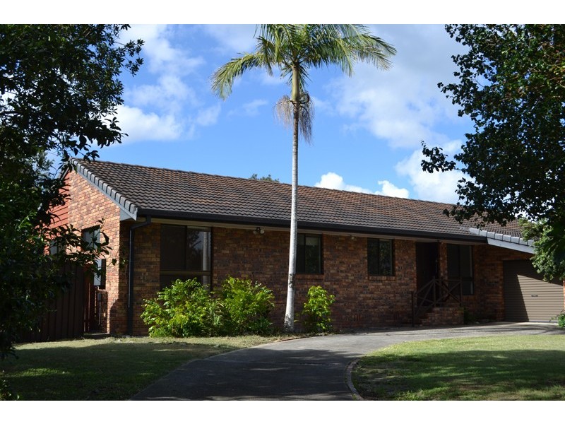 8 Barkala Court, Ocean Shores NSW 2483