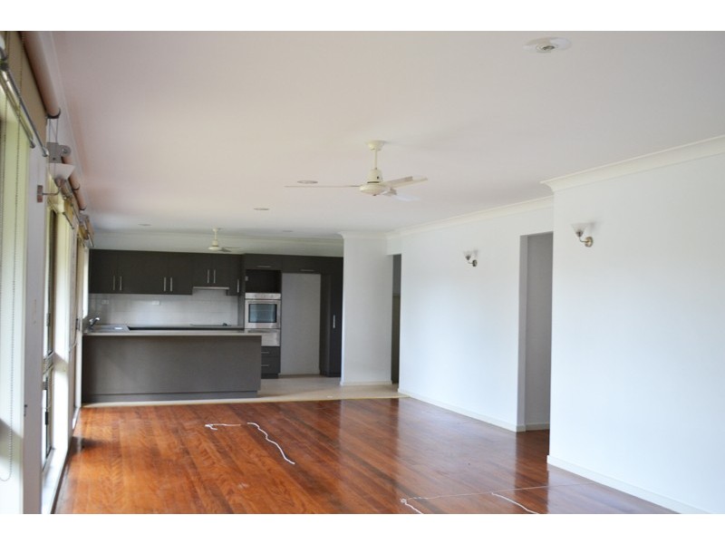 8 Barkala Court, Ocean Shores NSW 2483