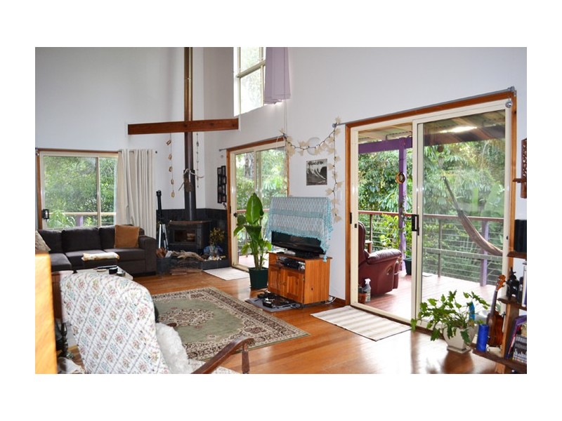 5 Dyum Place, Ocean Shores NSW 2483