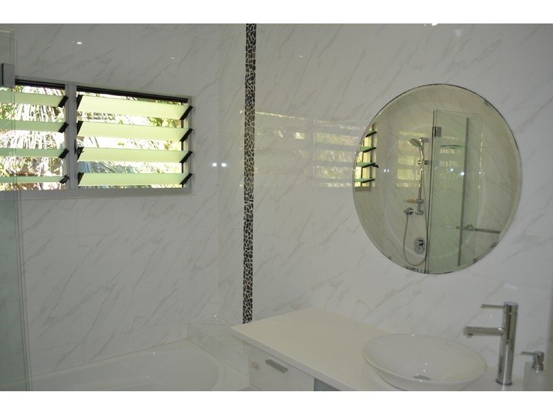 10 Bulgoon Crescent, Ocean Shores NSW 2483