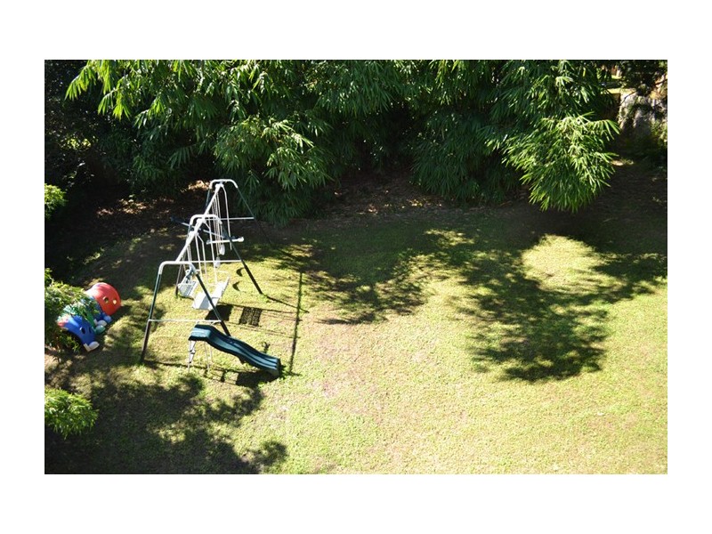 10 Bulgoon Crescent, Ocean Shores NSW 2483