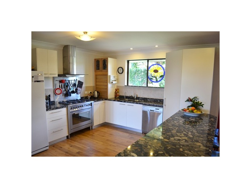 5 Wirree Drive, Ocean Shores NSW 2483