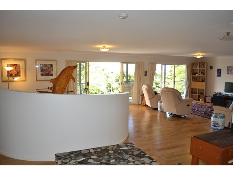 5 Wirree Drive, Ocean Shores NSW 2483